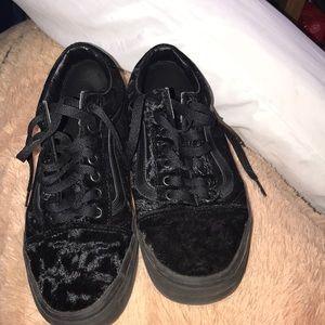 Old Skool Black Crushed Velvet Vans